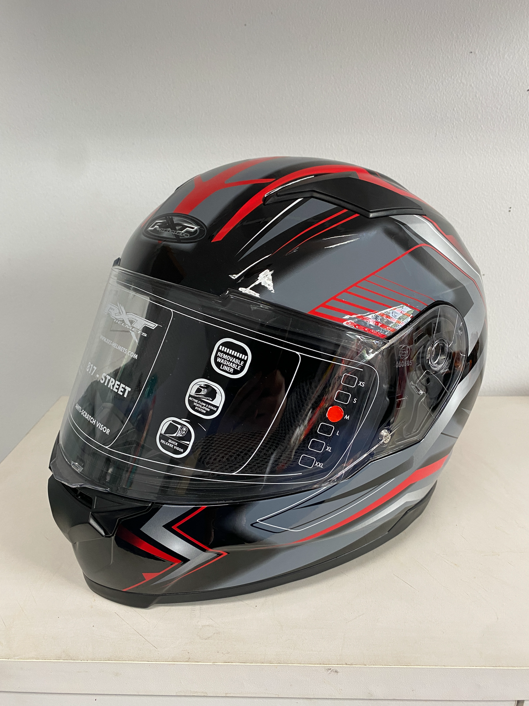 RXT 817 street helmet